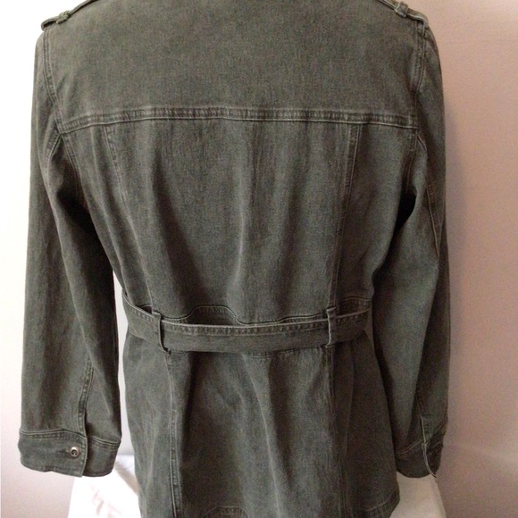 DG2 woman’s jacket and pants. Size 1x petite. - Picture 2 of 8